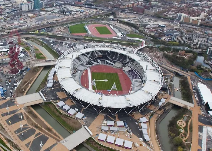 Hotel Snoozebox Olympic Park Londra